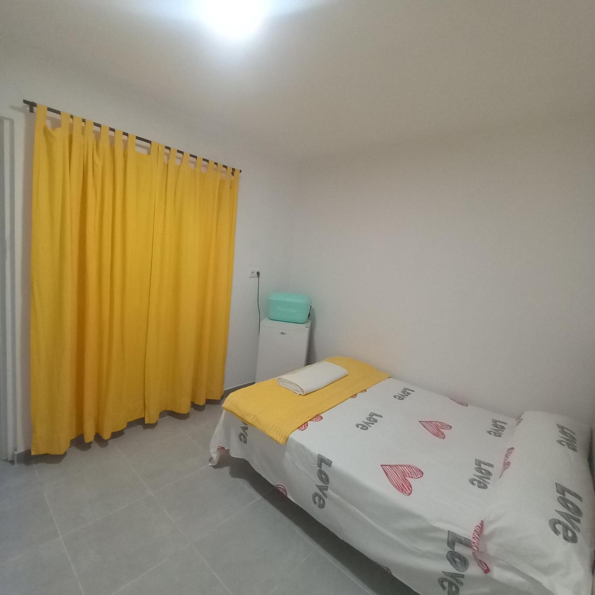 Hiromi Room Calle Julio Antonio Alicante Esterno foto